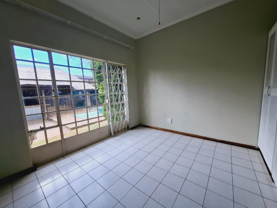 5 Bedroom Property for Sale in Fichardt Park Free State